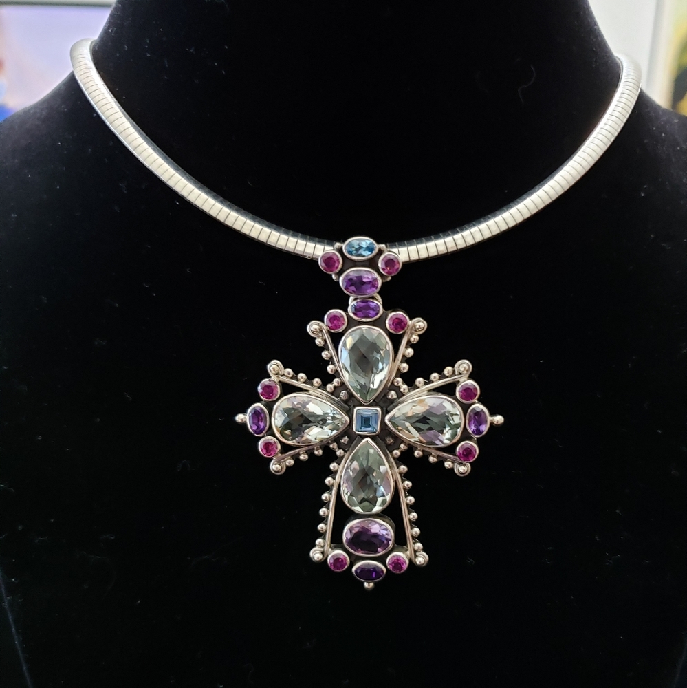 Nicky Butler Cross. Gorgeous. Gemstones. 925 silver. India